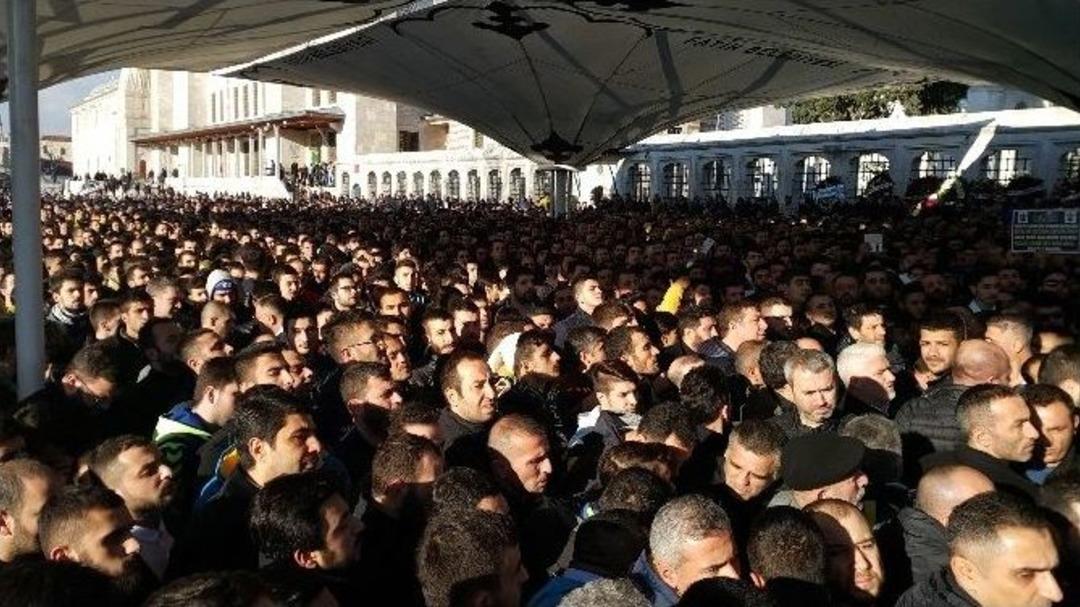 "amigo Sefa" Binler Tarafından Son Yolculuğuna Uğurlandı