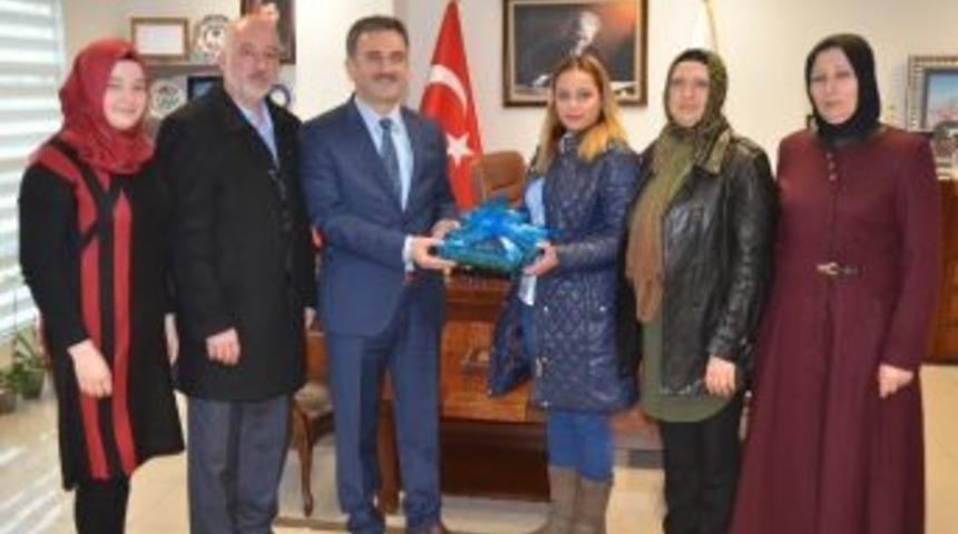 İneg&ouml;ll&uuml; Hanımlardan Kabak Tatlılı Ziyaret