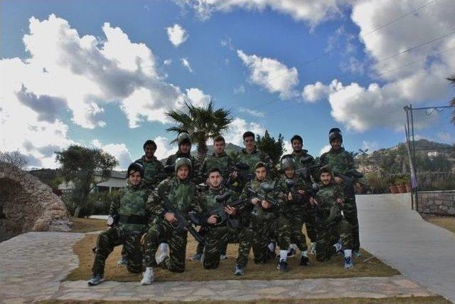 Bodrumsporlu Futbolculara Paintball Sürprizi