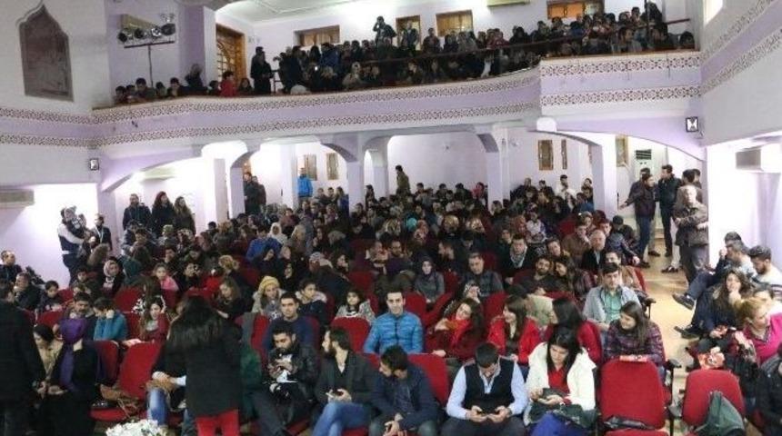 B&uuml;y&uuml;kşehir Tiyatrosu İl&ccedil;e Turnesine Başladı