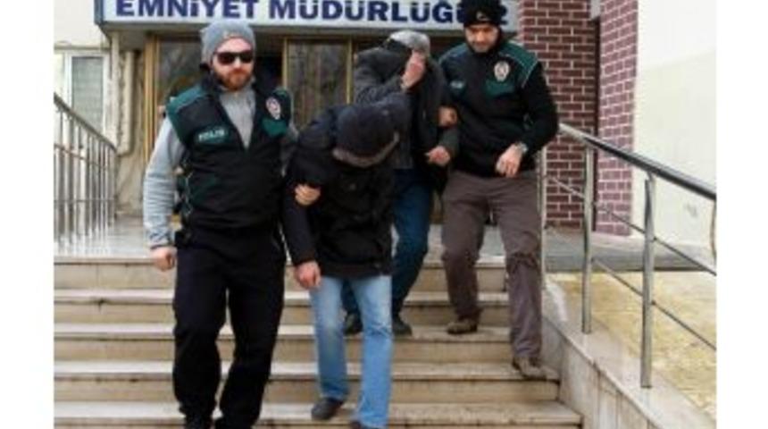 17 Kilo Esrarla Yakalanan 2 Kişi Tutuklandı