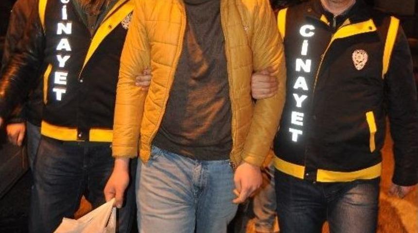 İzne Gelen Askeri &Ouml;ld&uuml;rd&uuml;ğ&uuml; İddia Edilen Zanlı Yakalandı