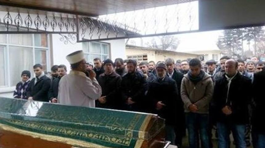 Trafik Kazasında Ölen Genç Toprağa Verildi