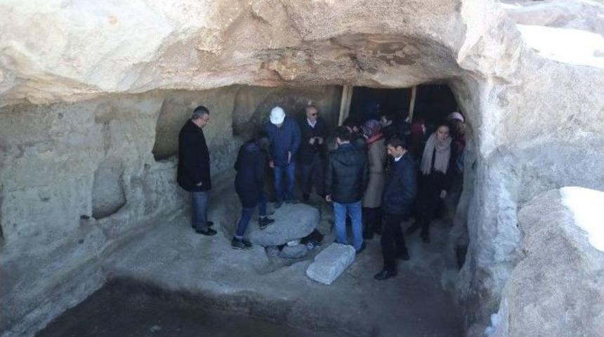 Konya Heyeti D&uuml;nyanın En B&uuml;y&uuml;k Yeraltı Yerleşiminde İncelemelerde Bulundu