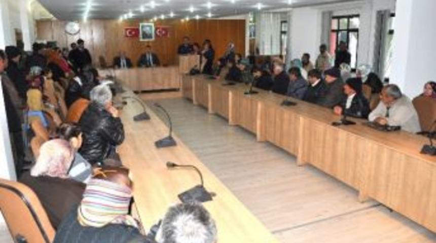 Silifke Belediyesi&rsquo;nden 300 &Ouml;ğrenci Ailesine Yardım