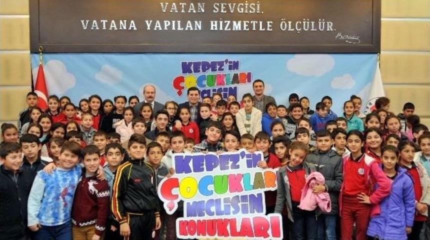 T&uuml;t&uuml;nc&uuml;, &Ccedil;ocuklardan Şehitlere Layık Bir Torun Olmalarını İstedi