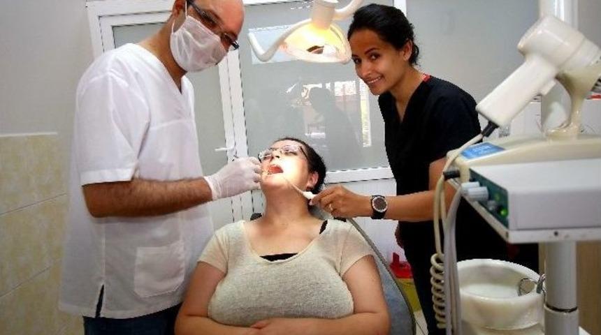 Dişiniz Bayraklı Belediyesine Emanet!