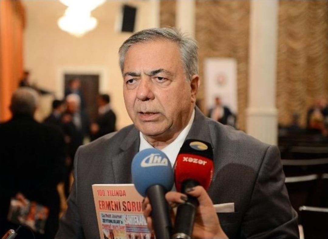 Sözde Aydınlara Kınama