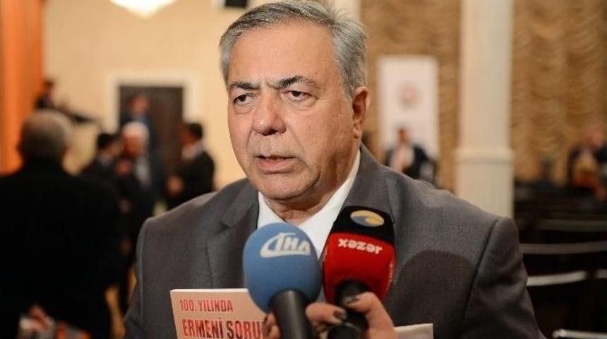 S&ouml;zde Aydınlara Kınama