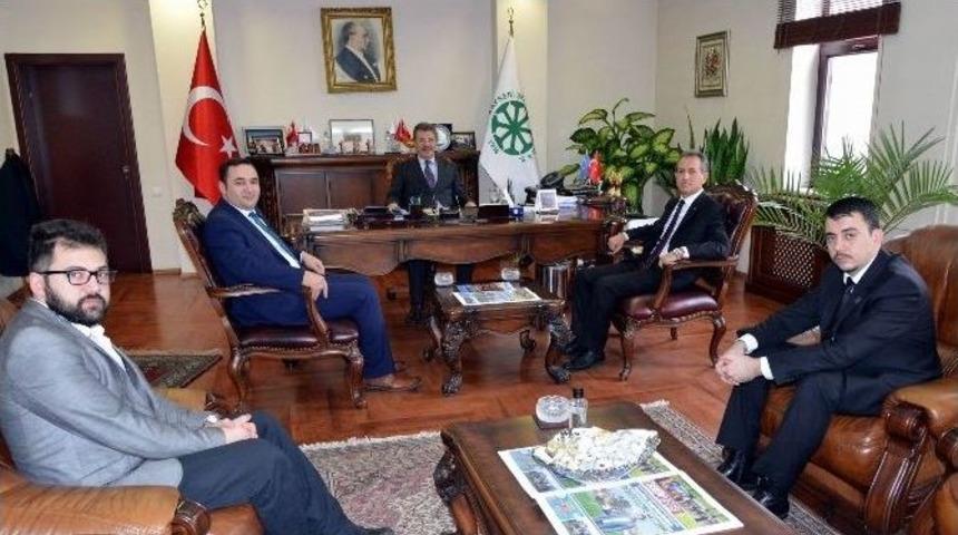 Esder&rsquo;den H&uuml;seyin Akay&rsquo;a Ziyaret