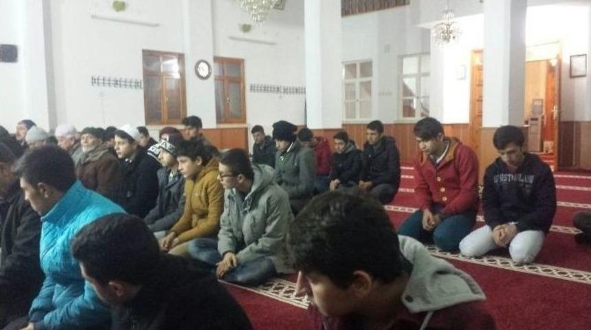 Sungurlu&rsquo;da Gen&ccedil;ler, Sabah Namazında Buluştu