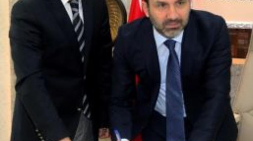 &Uuml;nye&rsquo;de Asans&ouml;rler Tse&rsquo;ye Emanet