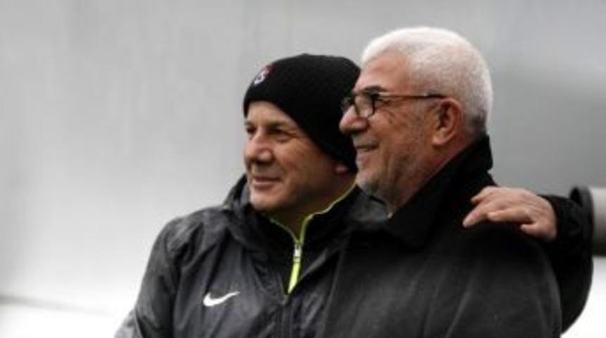 Tekelioğlu, Savunma B&ouml;lgesine Form&uuml;l Arıyor