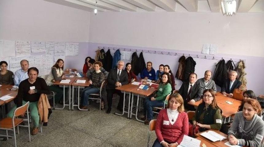 Denizli&rsquo;de &Ouml;ğretmenlere Seminer Verildi
