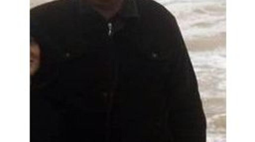 Babasının Mezarı Başında İntihar Etti