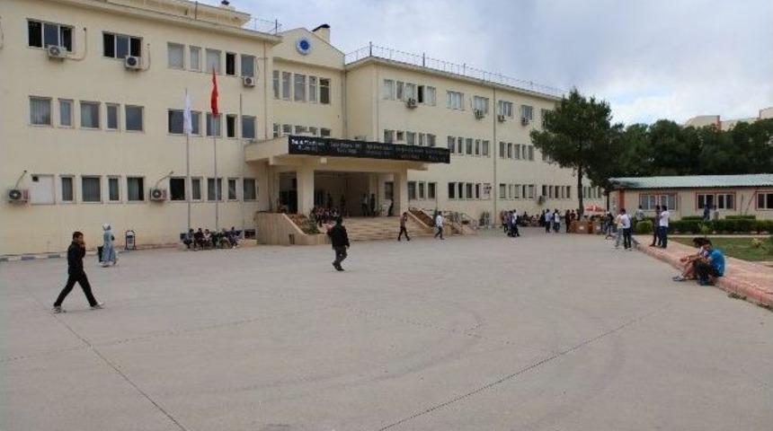 Batman &Uuml;niversitesi&rsquo;nden 5 Akademisyen Hakkında İnceleme