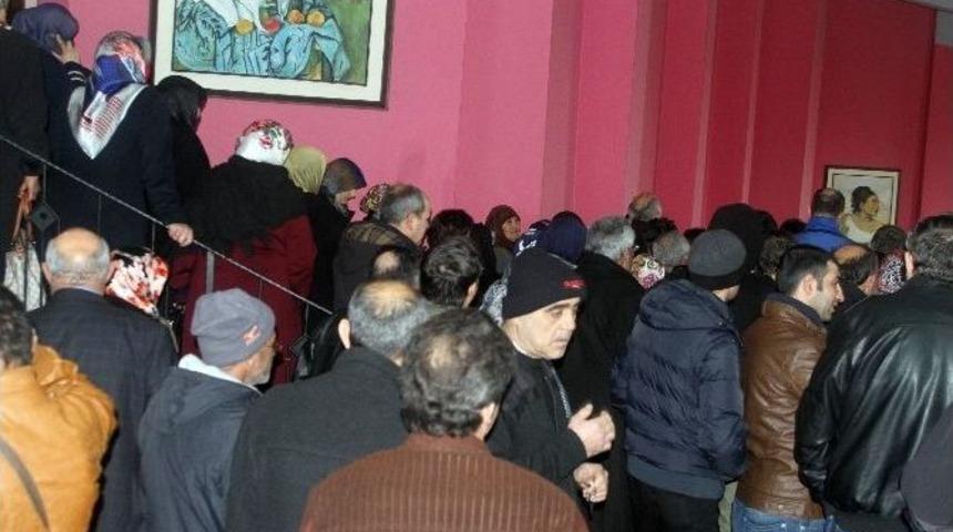 250 Lira Taksitli Ev İ&ccedil;in Kura İzdihamı