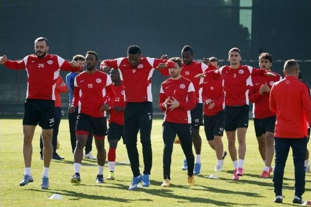 Antalyaspor&rsquo;da, Medipol Başakşehir Ma&ccedil;ı Hazırlıkları Başladı
