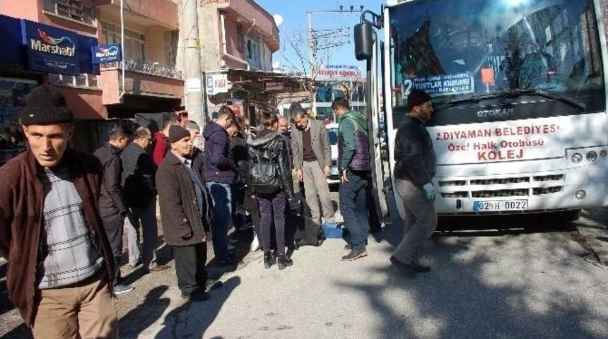 Gen&ccedil; Kadın Yolcu Otob&uuml;s&uuml;n&uuml;n Altında Kaldı