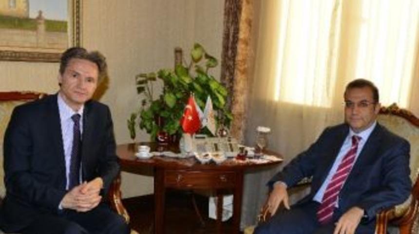 B&uuml;y&uuml;kel&ccedil;i Onofrei Vali T&uuml;rker&rsquo;i Ziyaret Etti