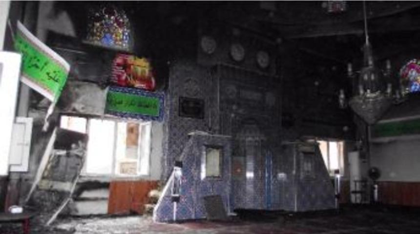 Camide Yangın &Ccedil;ıktı Faciadan D&ouml;n&uuml;ld&uuml;