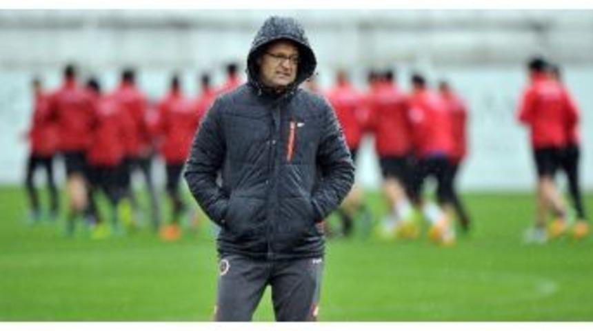 Alima Yeni Malatyaspor Trabzon&rsquo;a Ge&ccedil;ti