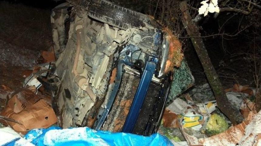 Otomobil Tarlaya U&ccedil;tu