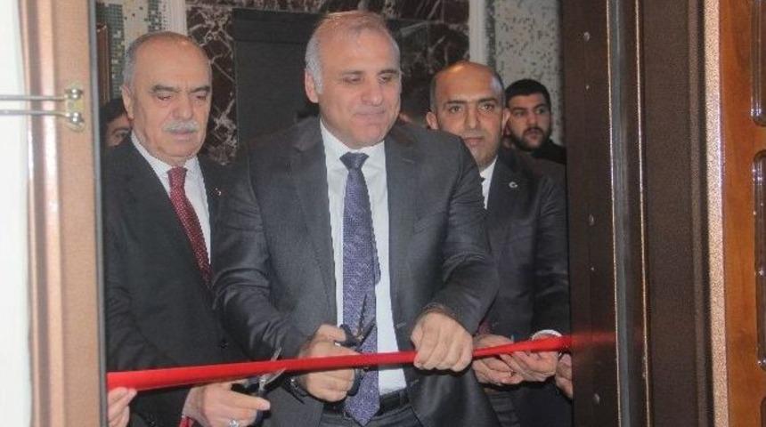 Tuhafiyeciler Ve Kalaycılar Odası&rsquo;nın Yeni Hizmet Binasının A&ccedil;ılışı Yapıldı