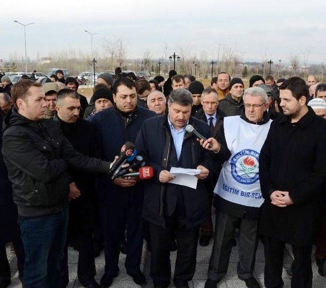 “barış İçin Akademisyenler İnsiyatifi” Bildirisine Tepki