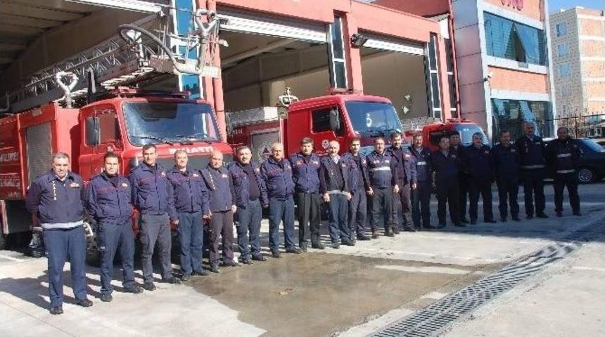 İtfaiye Ekipleri Bir Yıl İ&ccedil;erisinde 2 Bin 944 Olaya M&uuml;dahale Etti
