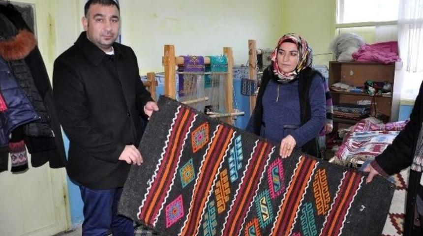 Sorgun&rsquo;da Y&ouml;resel Kilim Dokuma Ve Halıcılık Kursuna Yoğun İlgi