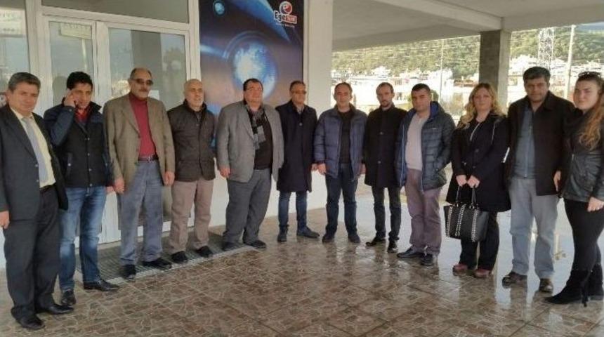 Balıkesir Gazeteciler Cemiyeti Başkanı Demir, M&uuml;h&uuml;rlenen Ege T&uuml;rk Tv&rsquo;yi Ziyaret Etti