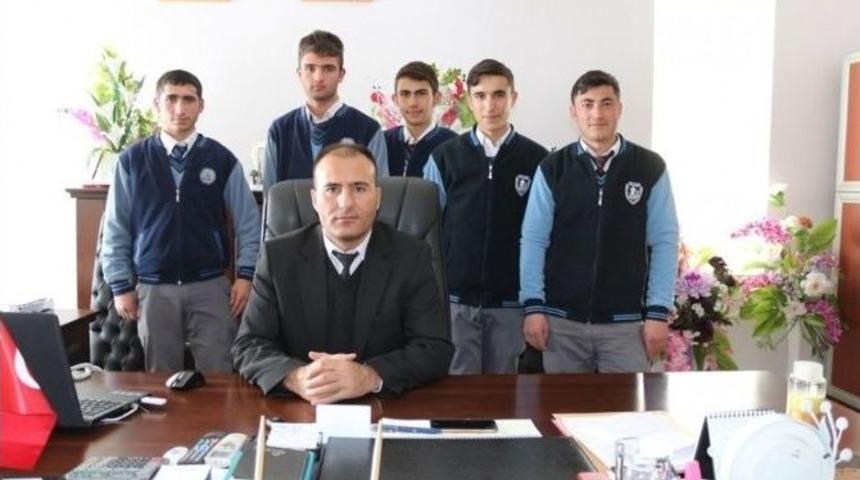 Bulanıklı &Ouml;ğrenciler &Ccedil;ek Cumhuriyeti&rsquo;ne Gitti