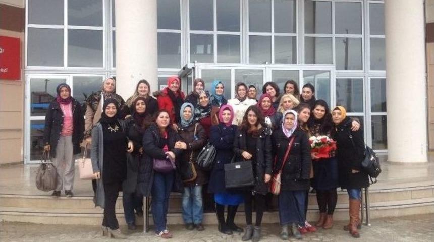 Evde Bakım Kursu Kursiyerleri Yaşlıları Ziyaret Etti