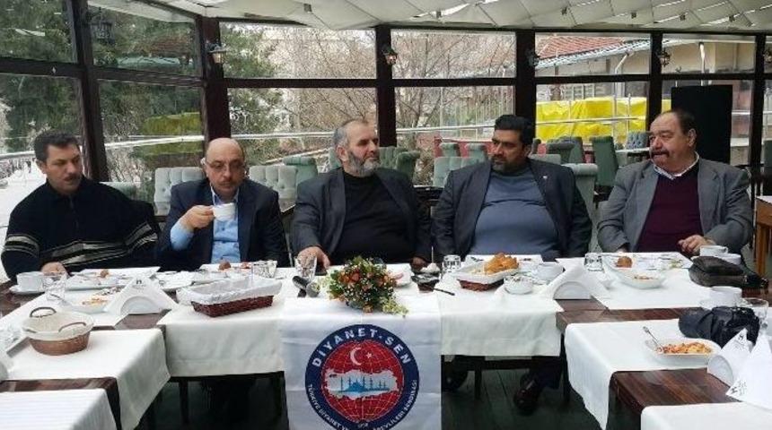 Diyanet-sen&rsquo;den, Diyanet İşleri Başkanlığı&rsquo;na Destek