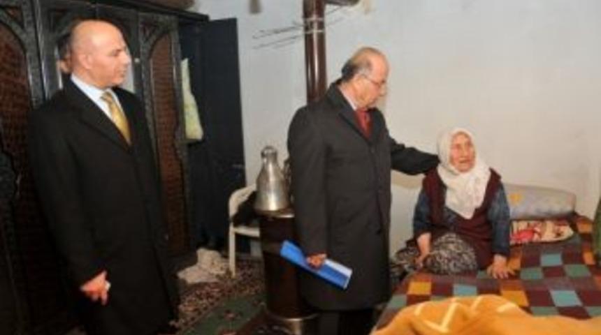 Vali Kolat Onarımları Yapılan Evleri İnceledi