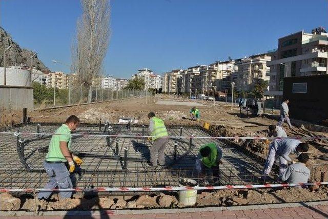 Konyaaltı Belediyesi’nden Hurma’ya Yeni Park