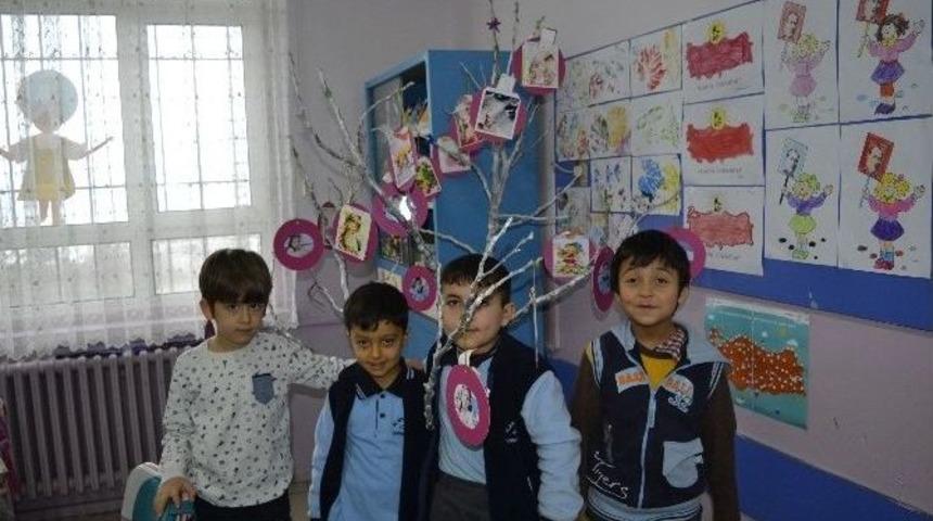 Bu Okulda Minik &Ouml;ğrenciler İyilikte Yarışıyor