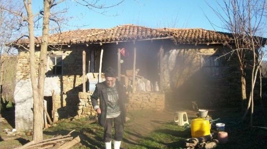 İşitme Engelli Vatandaşın Evi Yandı