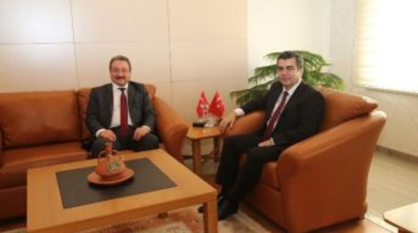 Erü Rektöründen Vali Düzgün’e Nezaket Ziyareti