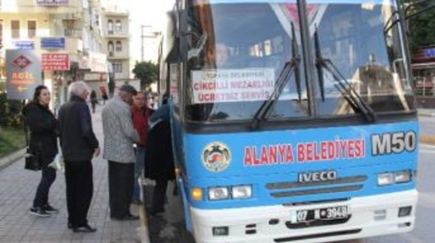 Alanya Belediyesi&rsquo;nden &Uuml;cretsiz Mezarlık Ziyareti Servisi