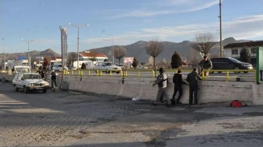 3 Defa Aracın Daldığı Benzin İstasyonuna İlgin&ccedil; Koruma &Ouml;nlemi