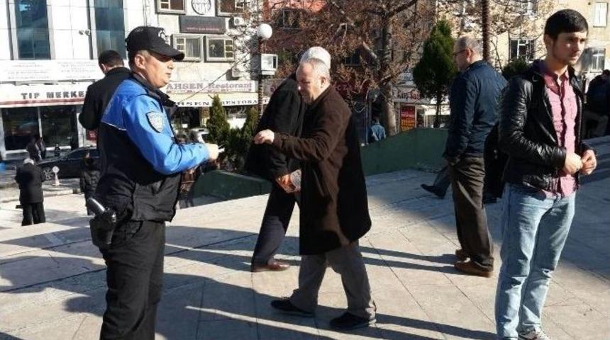 Polisten Broş&uuml;rl&uuml; Uyarı