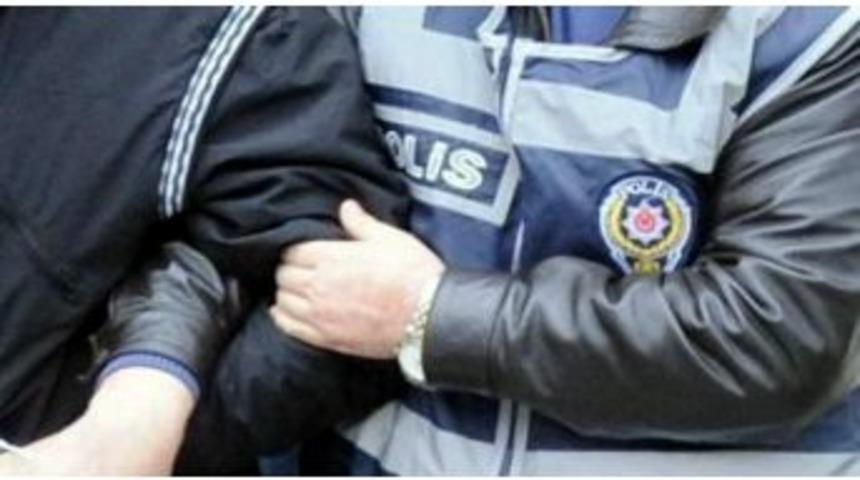 İki Kapka&ccedil;&ccedil;ı Ara&ccedil;larının İ&ccedil;inde Yakalandı