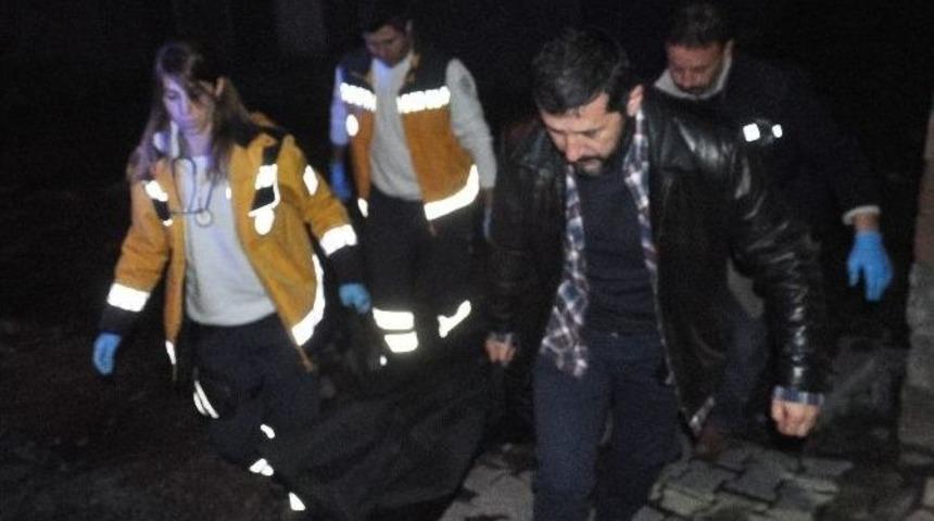 Ka&ccedil;ırmak İstediği Gen&ccedil; Kız Tarafından Bı&ccedil;aklanarak &Ouml;ld&uuml;r&uuml;ld&uuml;