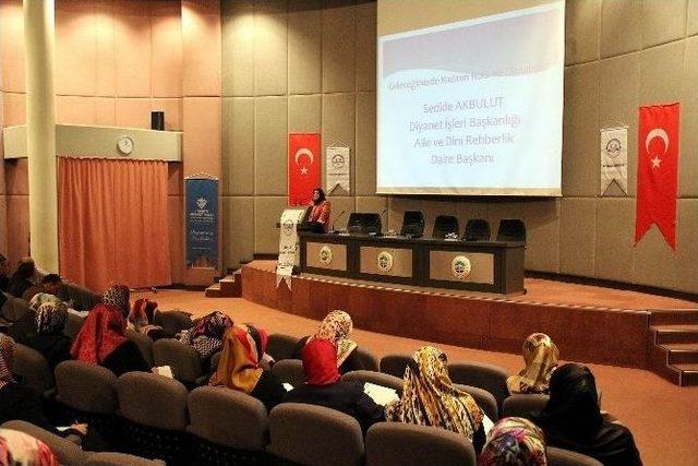 Aile İçi İletişim Rehberliği Eğiticileri Eğitimi Semineri Katılım Belgesi Töreni Düzenlendi