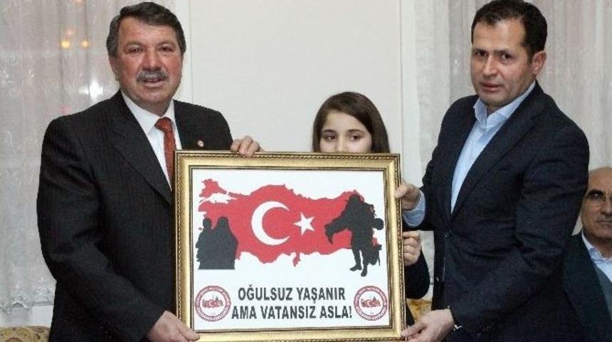 Ak Parti&rsquo;li Altunyaldız&rsquo;dan Şehit Aileleri Derneğine Ziyaret