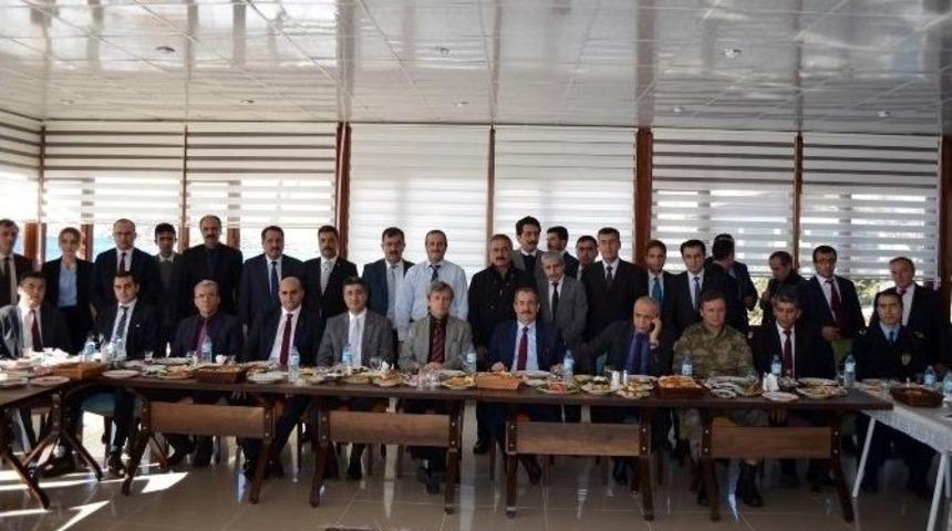 Vali &Ccedil;ınar, Adilcevaz&rsquo;da İncelemelerde Bulundu