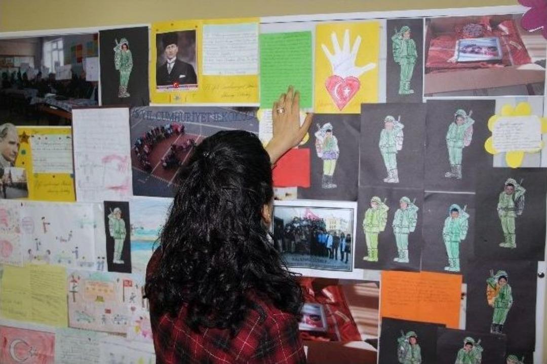 Batıdan Asker Ve Polislere Moral Mektubu Yağdı