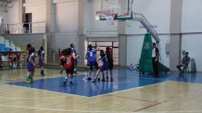 Erzincan&rsquo;da Okul Sporları Basketbol Heyecanı